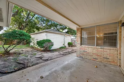 9602 S Petersham Drive, Houston, TX 77031 - Photo 32
