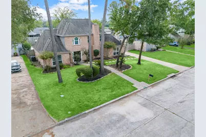6607 Saffron Hills Drive, Spring, TX 77379 - Photo 4
