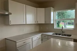 2629 W Main St, Baytown, TX 77520 - Photo 8