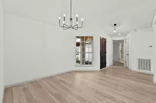 10912 Dogwood Dr, La Porte, TX 77571 - Photo 8