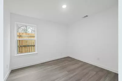 7804 Crestview Drive #A, Houston, TX 77028 - Photo 8