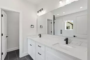 9403 Hammerly Blvd, Houston, TX 77080 - Photo 20