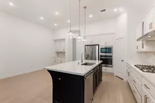 17327 Merigold Hts Dr, Conroe, TX 77302 - Photo 14