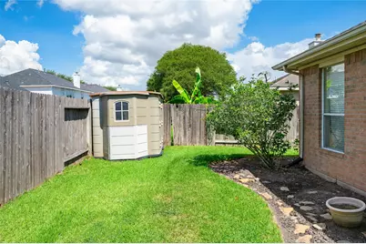 11402 Bucks Bridge Lane, Sugar Land, TX 77498 - Photo 36