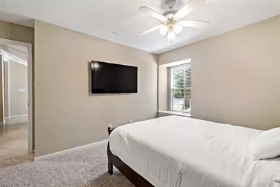 9 Brentwood Oaks Court, The Woodlands, TX 77381 - Photo 16