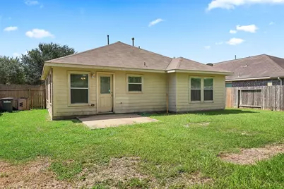 9210 Creekside Drive, Hitchcock, TX 77563 - Photo 22