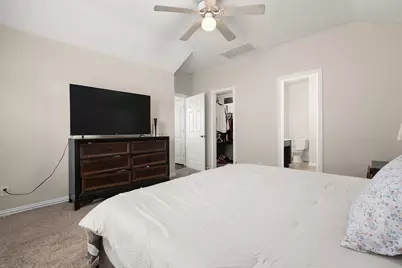 9210 Creekside Drive, Hitchcock, TX 77563 - Photo 14
