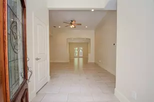 10572 Twin Oak Dr, Conroe, TX 77385 - Photo 2