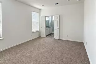 517 Oak Chase Ave, Dayton, TX 77535 - Photo 4