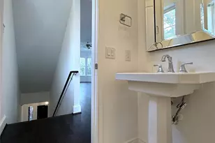 1669 Richmond Ave, Houston, TX 77006 - Photo 6