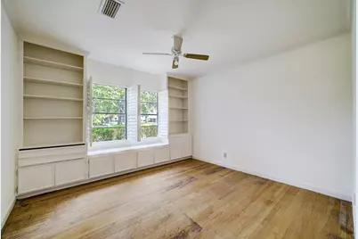 5642 Wickersham Lane, Houston, TX 77056 - Photo 18