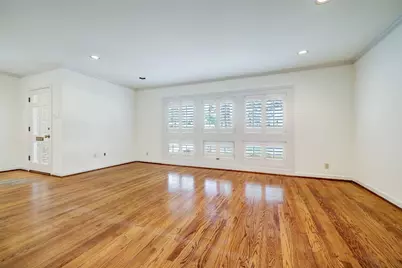 5642 Wickersham Lane, Houston, TX 77056 - Photo 4