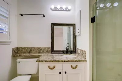 5642 Wickersham Lane, Houston, TX 77056 - Photo 16