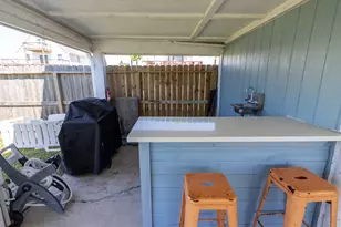 16619 Mansvelt Rd, Galveston, TX 77554 - Photo 26