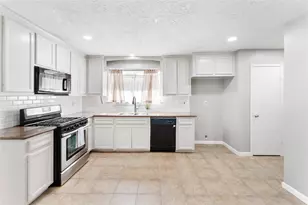 1819 Freshmeadow Dr, Missouri City, TX 77489 - Photo 6