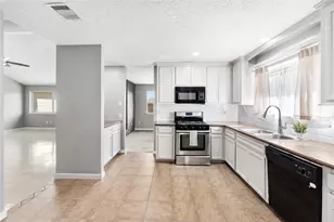 1819 Freshmeadow Dr, Missouri City, TX 77489 - Photo 8