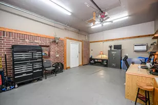 9102 S Pass Ln, Houston, TX 77064 - Photo 32