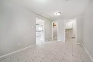 538 Pecan Dr, South Houston, TX 77587 - Photo 8