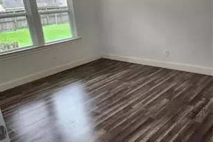 204 Center St, Pasadena, TX 77506 - Photo 8
