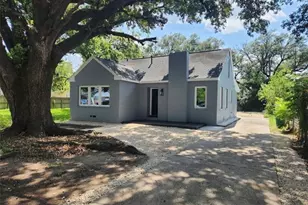 204 Center St, Pasadena, TX 77506 - Photo 1