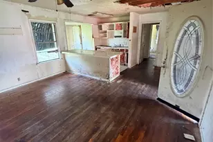 411 Trichelle St, Pasadena, TX 77506 - Photo 2
