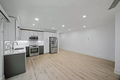 2817 Avenue Q #A, Galveston, TX 77550 - Photo 6