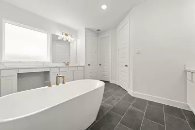 18917 Moonriver Street, Conroe, TX 77302 - Photo 10