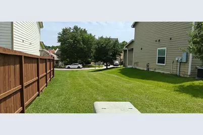 274 Capetown, Montgomery, TX 77356 - Photo 2