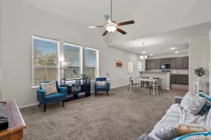 6738 Blimp Base Rd, Hitchcock, TX 77563 - Photo 10