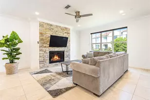 13605 Teal Bluff Ln, Houston, TX 77077 - Photo 4