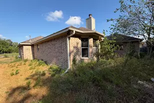1033 Theresa St, Houston, TX 77051 - Photo 4