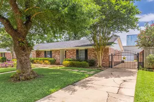 10715 Wickersham Ln, Houston, TX 77042 - Photo 2
