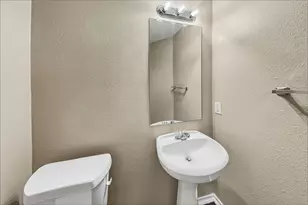 12702 Rio Quatro Dr, Houston, TX 77045 - Photo 8