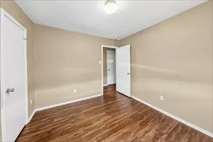12702 Rio Quatro Dr, Houston, TX 77045 - Photo 14
