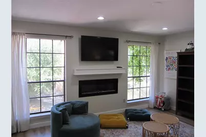 2401 Sycamore Avenue #B3, Huntsville, TX 77340 - Photo 26