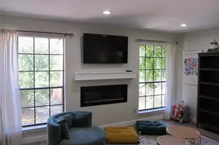 2401 Sycamore Ave, Huntsville, TX 77340 - Photo 26