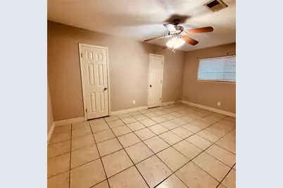 2902 19th Avenue N, Texas City, TX 77590 - Photo 16