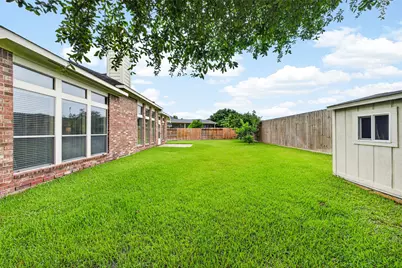 6326 Bear Creek Court, Fulshear, TX 77441 - Photo 32
