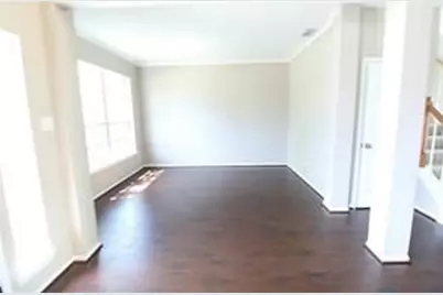 15618 Claremont Court, Sugar Land, TX 77498 - Photo 4