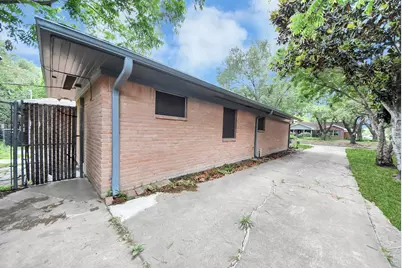 4422 Nenana Drive, Houston, TX 77035 - Photo 22