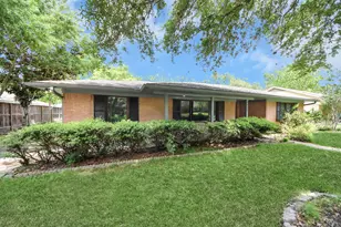 4422 Nenana Dr, Houston, TX 77035 - Photo 36