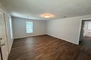 145 Pine Hollow Ln, Huntsville, TX 77320 - Photo 2