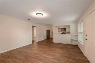 145 Pine Hollow Ln, Huntsville, TX 77320 - Photo 4