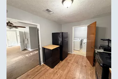 1322 Avenue N #B, Huntsville, TX 77340 - Photo 12