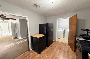 1322 Avenue N, Huntsville, TX 77340 - Photo 12