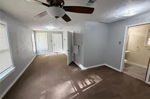 1322 Avenue N, Huntsville, TX 77340 - Photo 14