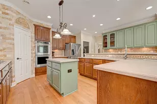 11 Gabled Pines Pl, The Woodlands, TX 77382 - Photo 4