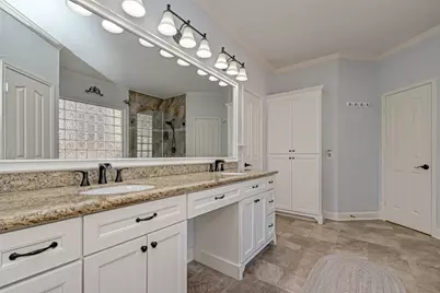 11 Gabled Pines Place, The Woodlands, TX 77382 - Photo 22