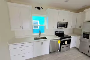 14142 Miramar Dr, Galveston, TX 77554 - Photo 10