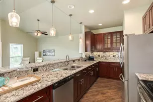 25126 Sausalito Dr, Galveston, TX 77554 - Photo 12